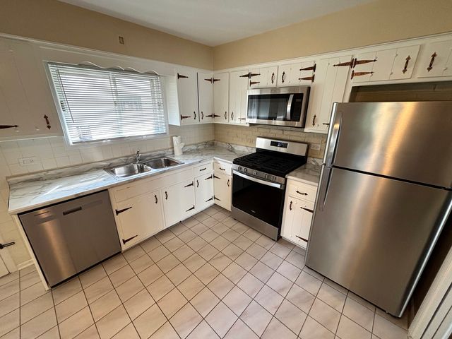 333 Scott Street, Lake Forest, IL 60045