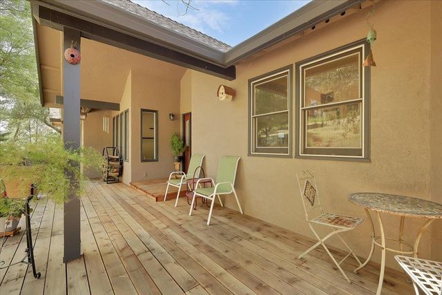 9521 Sicard Flat Rd, Browns Valley, CA 95918