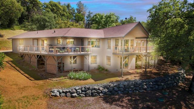 9521 Sicard Flat Rd, Browns Valley, CA 95918