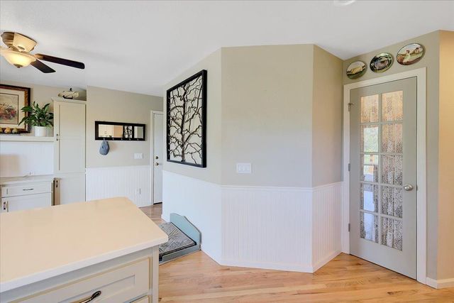 9521 Sicard Flat Rd, Browns Valley, CA 95918