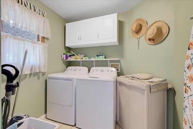 9521 Sicard Flat Rd, Browns Valley, CA 95918