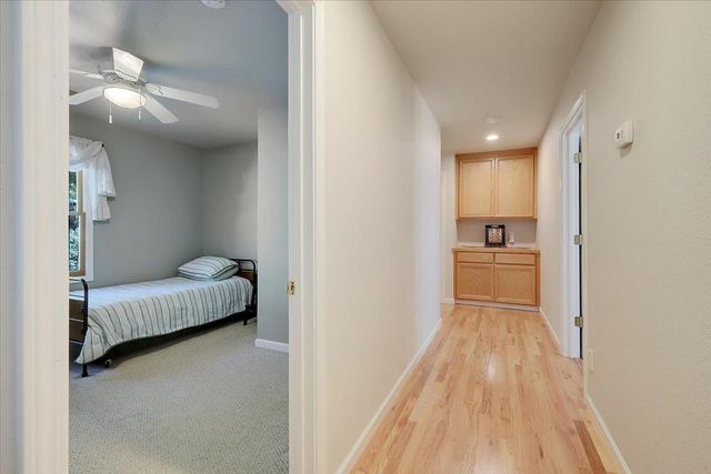 9521 Sicard Flat Rd, Browns Valley, CA 95918