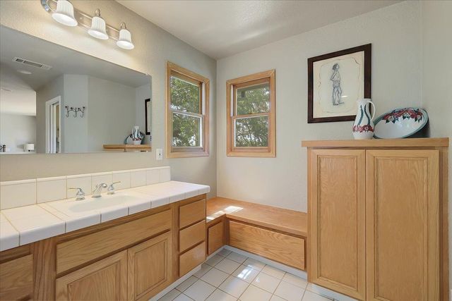 9521 Sicard Flat Rd, Browns Valley, CA 95918