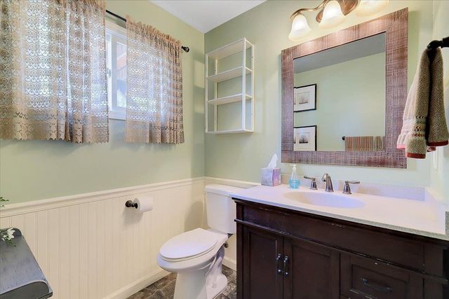 9521 Sicard Flat Rd, Browns Valley, CA 95918