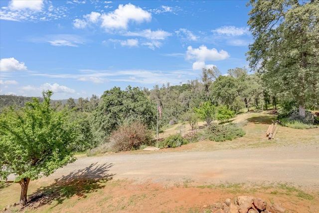 9521 Sicard Flat Rd, Browns Valley, CA 95918