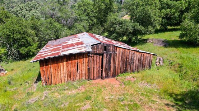 9521 Sicard Flat Rd, Browns Valley, CA 95918