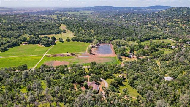 9521 Sicard Flat Rd, Browns Valley, CA 95918