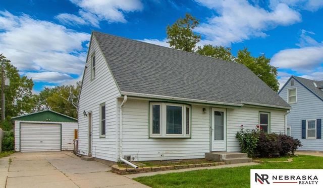 2615 S 55 Street, Lincoln, NE 68506