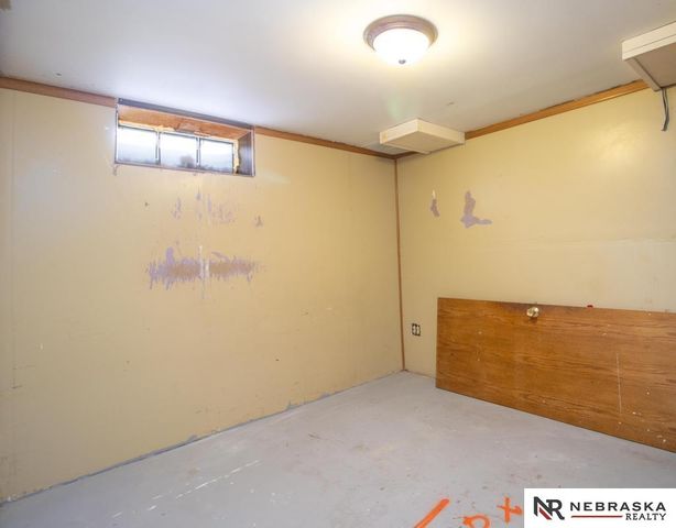 2615 S 55 Street, Lincoln, NE 68506