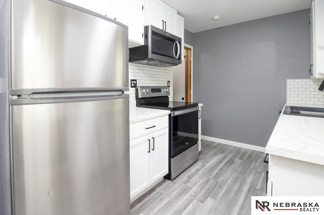 2615 S 55 Street, Lincoln, NE 68506