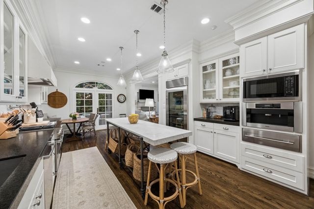 3036 Locke Lane, Houston, TX 77019