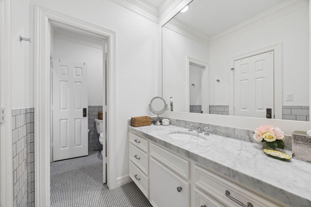 3036 Locke Lane, Houston, TX 77019