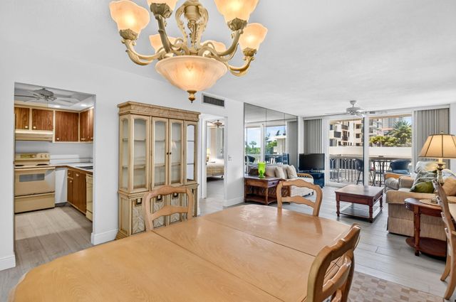 125 S OCEAN Avenue 211, Palm Beach Shores, FL 33404