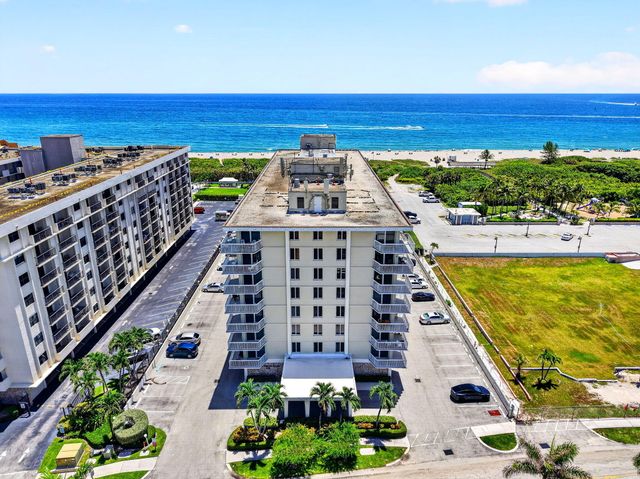 125 S OCEAN Avenue 211, Palm Beach Shores, FL 33404