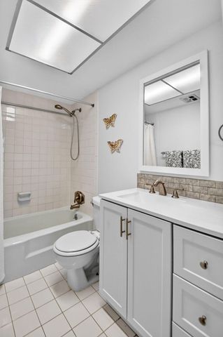 125 S OCEAN Avenue 211, Palm Beach Shores, FL 33404