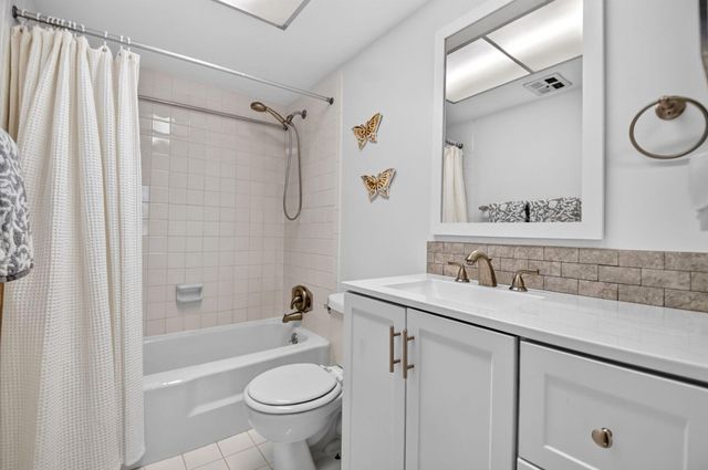 125 S OCEAN Avenue 211, Palm Beach Shores, FL 33404
