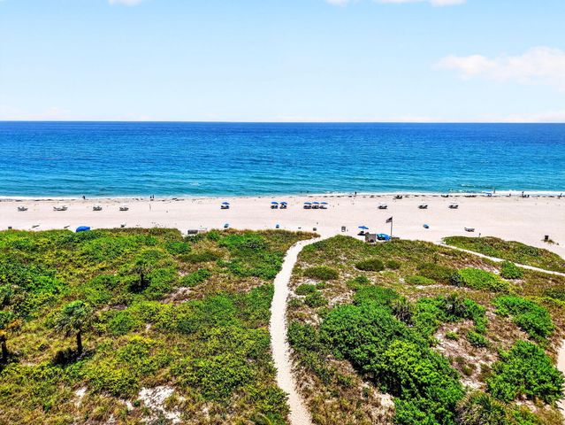 125 S OCEAN Avenue 211, Palm Beach Shores, FL 33404