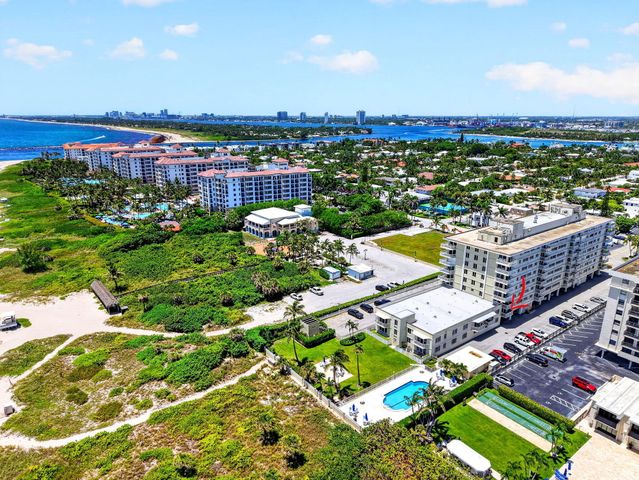 125 S OCEAN Avenue 211, Palm Beach Shores, FL 33404