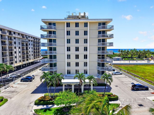 125 S OCEAN Avenue 211, Palm Beach Shores, FL 33404