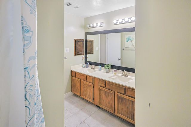 16114 Arborlea Drive, Friendswood, TX 77546