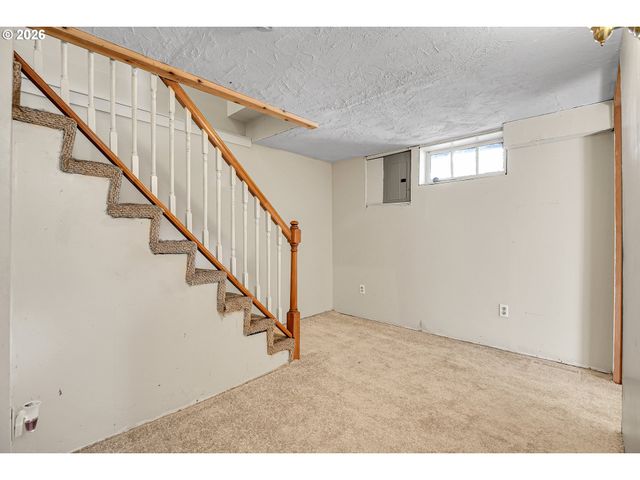 2918 Se 143RD Ave, Portland, OR 97236