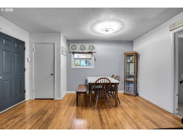 2918 Se 143RD Ave, Portland, OR 97236