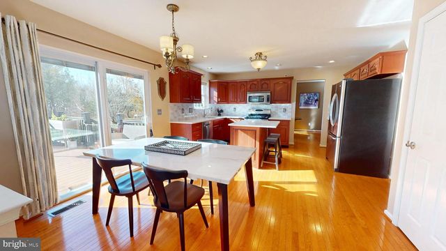 319 PENNINGTON WAY, Perkasie, PA 18944