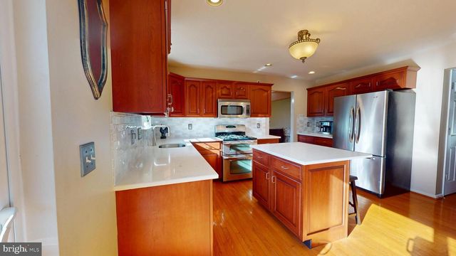 319 PENNINGTON WAY, Perkasie, PA 18944