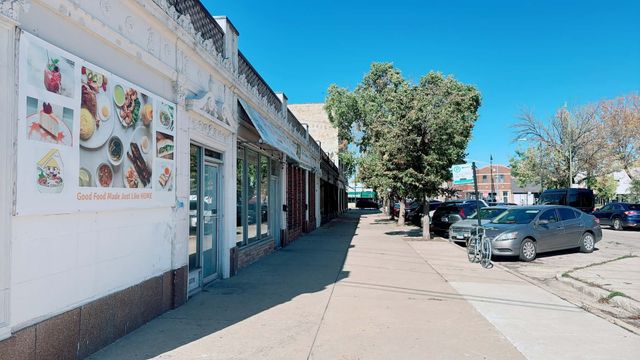 2360 N Neva Avenue, Chicago, IL 60707