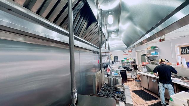 2360 N Neva Avenue, Chicago, IL 60707