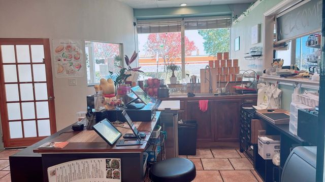 2360 N Neva Avenue, Chicago, IL 60707