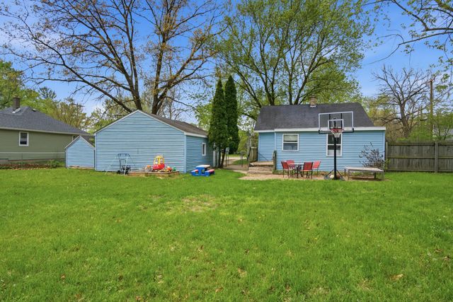5686 Verta Drive NE, Belmont, MI 49306