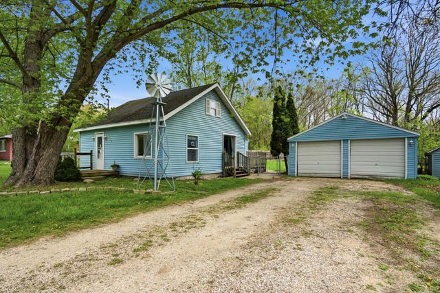 5686 Verta Drive NE, Belmont, MI 49306