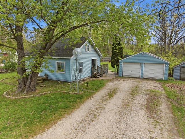 5686 Verta Drive NE, Belmont, MI 49306