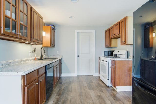 5686 Verta Drive NE, Belmont, MI 49306
