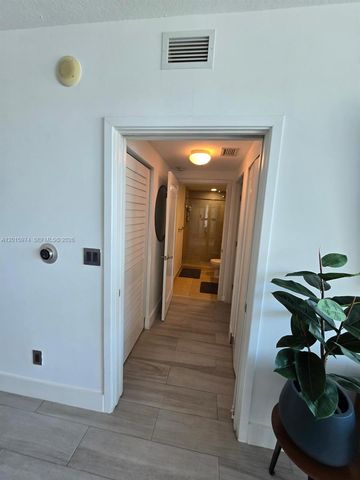 325 S Biscayne Blvd 3719, Miami, FL 33131