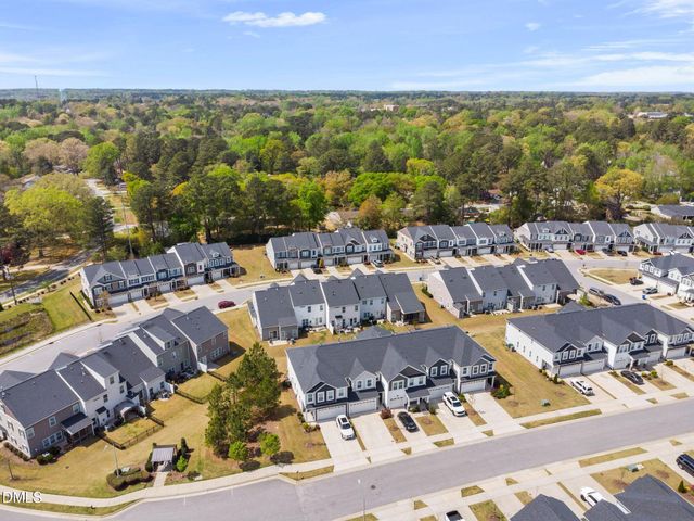 743 Creekway Drive, Fuquay Varina, NC 27526