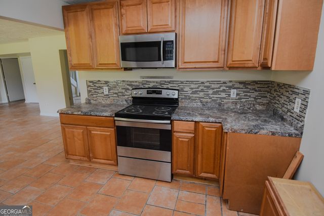 892 Thurston School Road, Thomaston, GA 30286