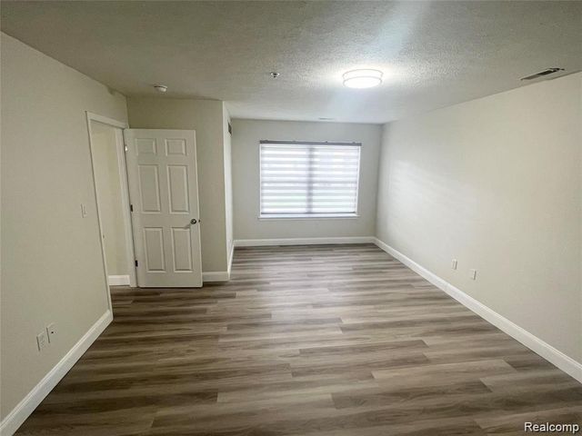 1291 Millbrook Trail, Ann Arbor, MI 48108