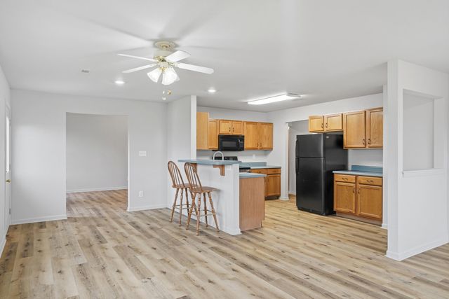 2601 THORNBERRY DR, Columbia, MO 65202