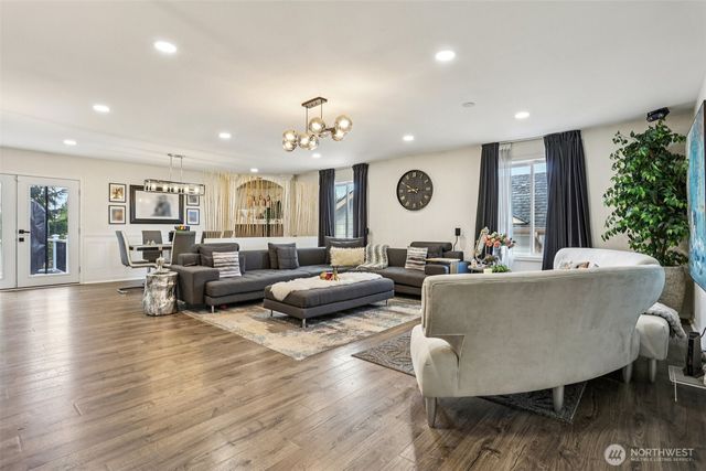 27120 117th Place SE, Kent, WA 98030