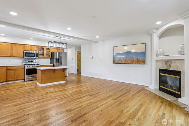 27120 117th Place SE, Kent, WA 98030