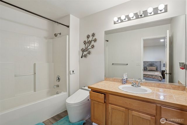 27120 117th Place SE, Kent, WA 98030