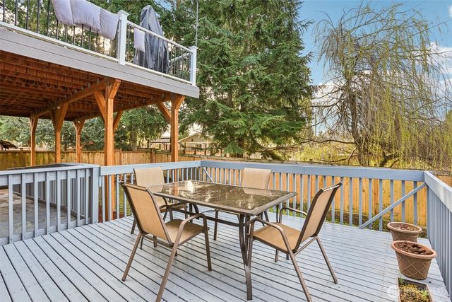 27120 117th Place SE, Kent, WA 98030