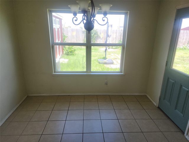 338 Apache Field Lane, La Marque, TX 77568