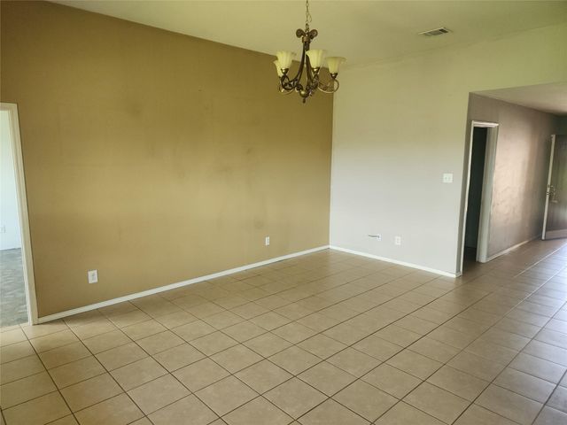 338 Apache Field Lane, La Marque, TX 77568
