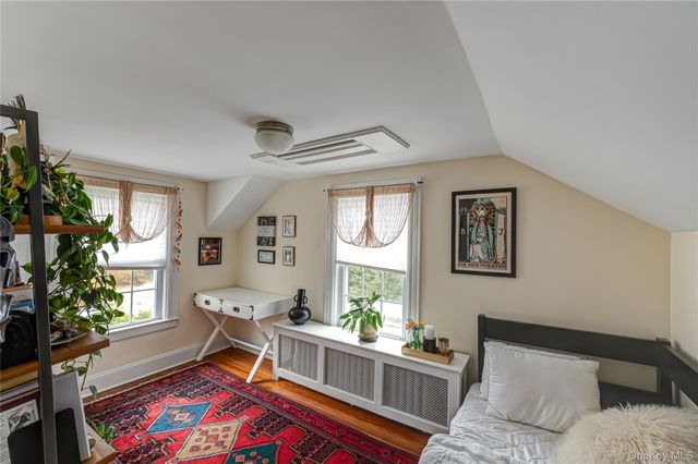 23 Pinetree Lane, Old Westbury, NY 11568