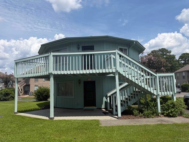 513 Tree Top Ln., Myrtle Beach, SC 29588