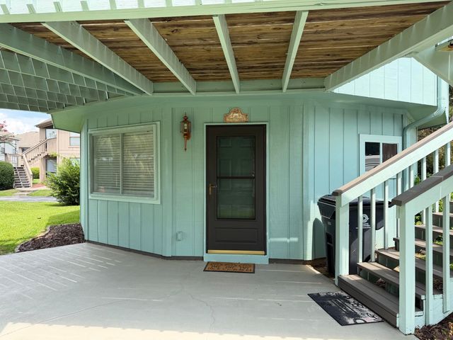 513 Tree Top Ln., Myrtle Beach, SC 29588