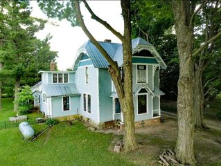 9791 S Hillsdale Road, Hillsdale, MI 49242